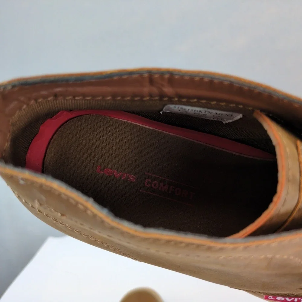 Levi's Sonoma Chukka Boots Mens 8 Brown NWT Faux Nubuck 518815DKTN